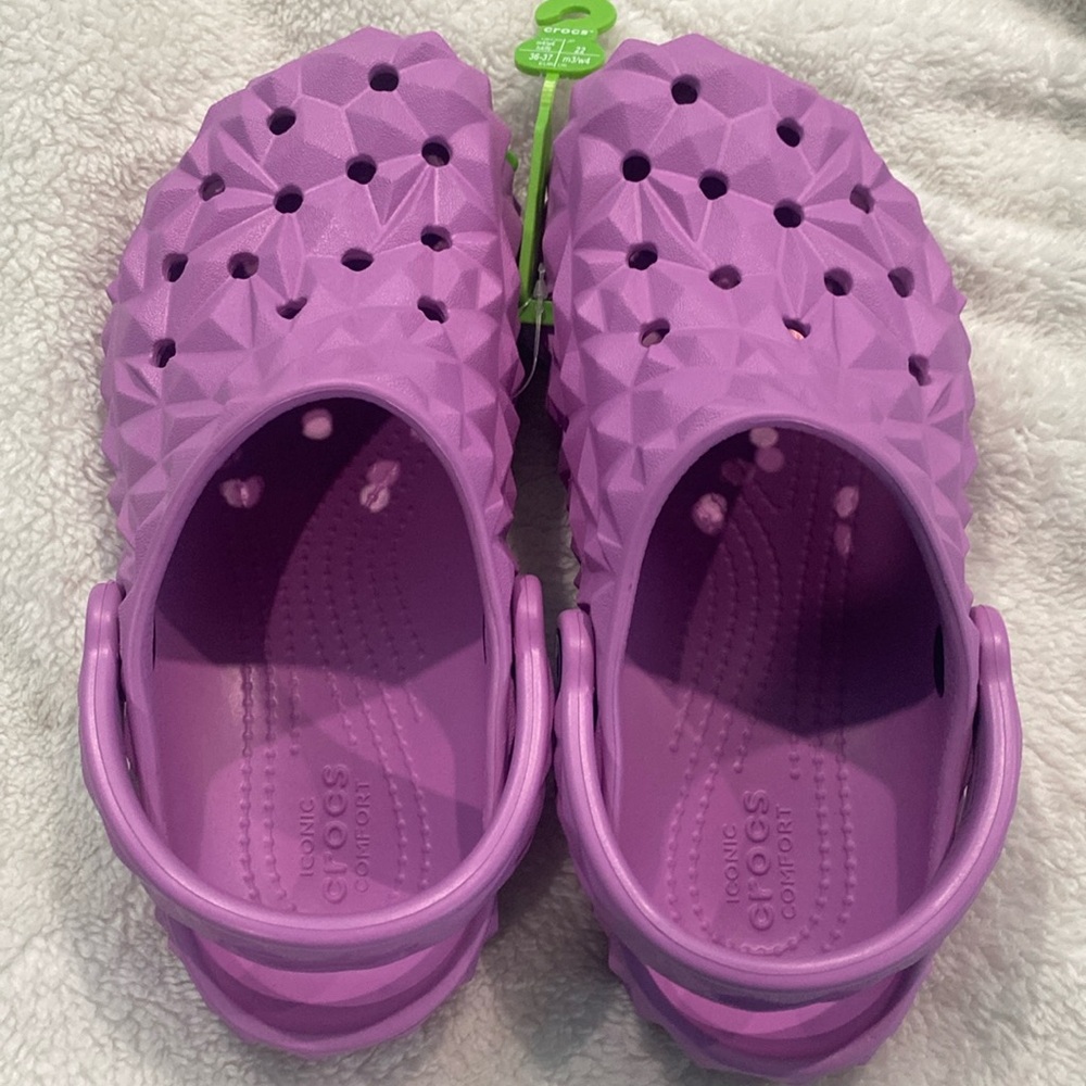 CROCS Classic Geometric Clog, Purple,  Women’s Size 7